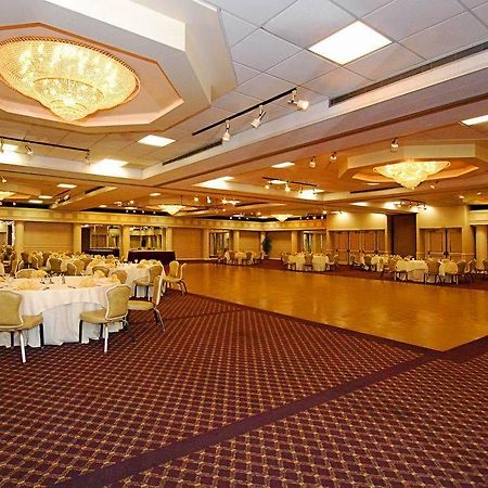 Quality Inn & Conference Center Maple Shade Restaurang bild